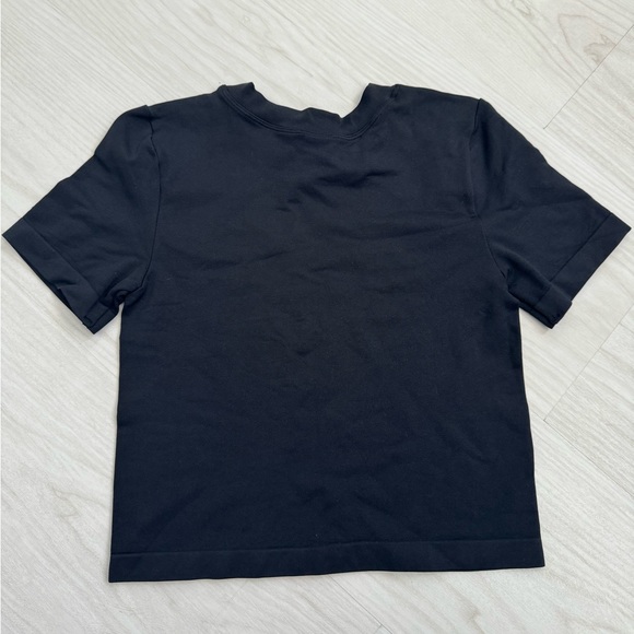 BLACK CROP TOP - Picture 3 of 3